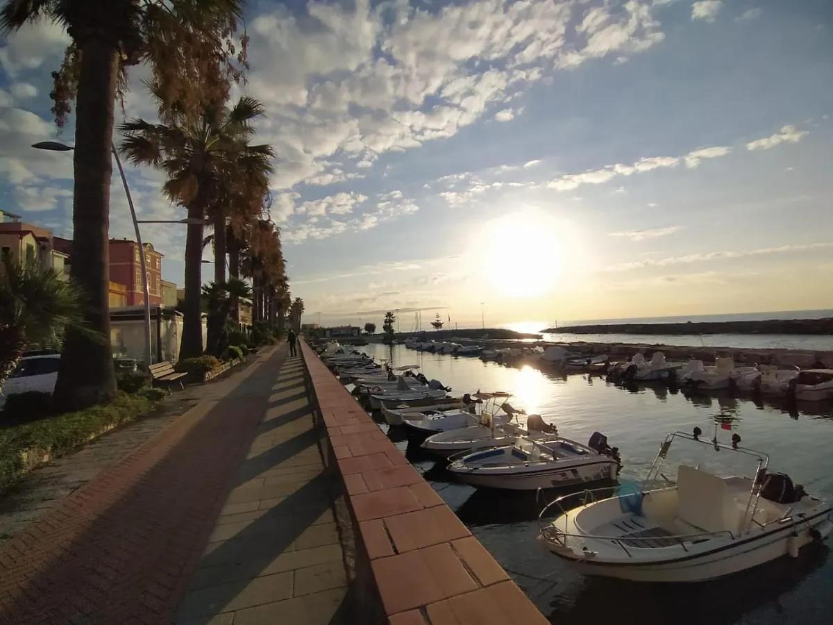 Case Vacanze Paola Santo Stefano al Mare Apartment