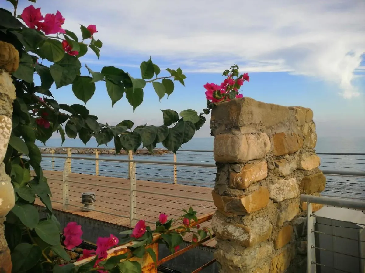 Apartment Case Vacanze Paola Santo Stefano al Mare